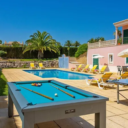 Villa Daisy By