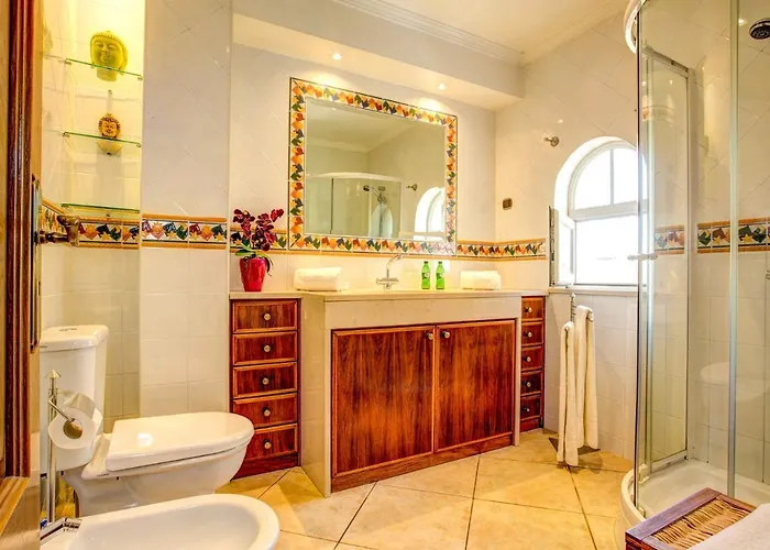 Daisy By ヴィラ *